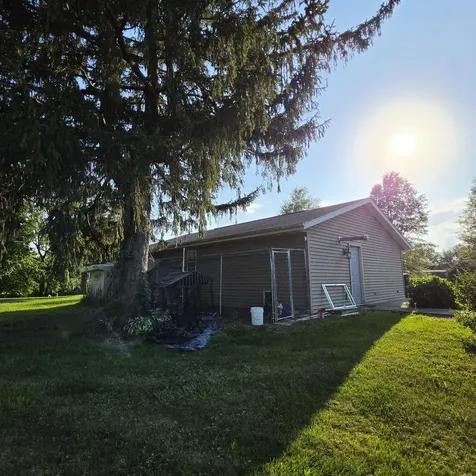 2808 Chestnut Columbus City IA 52737