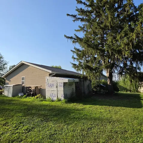 2808 Chestnut Columbus City IA 52737