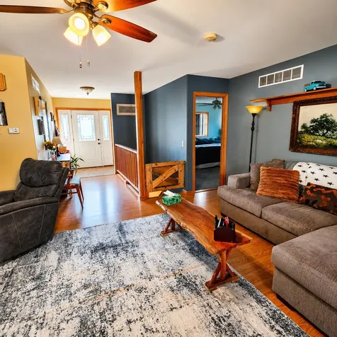 2808 Chestnut Columbus City IA 52737