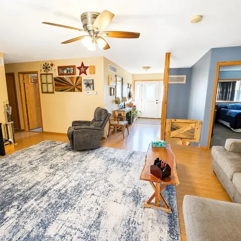 2808 Chestnut Columbus City IA 52737