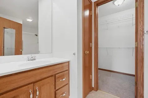 2923 Patrick Lane Muscatine IA 52761