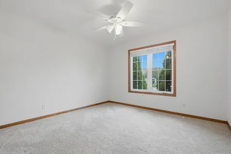 2923 Patrick Lane Muscatine IA 52761