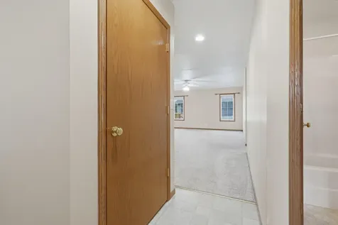 2923 Patrick Lane Muscatine IA 52761