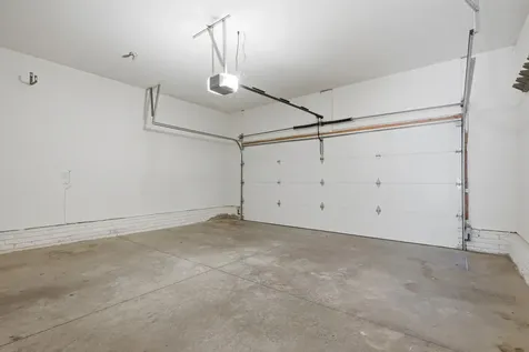 2923 Patrick Lane Muscatine IA 52761