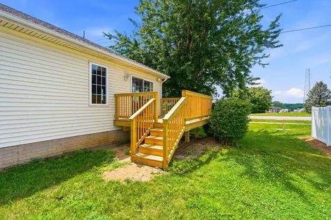 2923 Patrick Lane Muscatine IA 52761