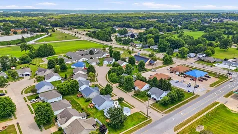 2923 Patrick Lane Muscatine IA 52761