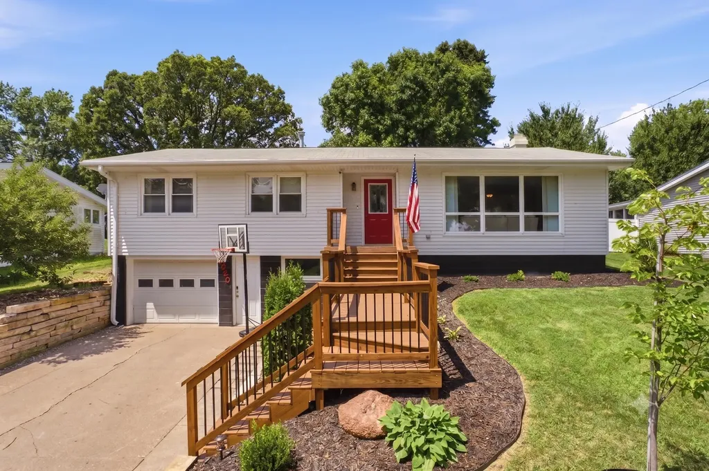 2020 Crestline Muscatine IA 52761