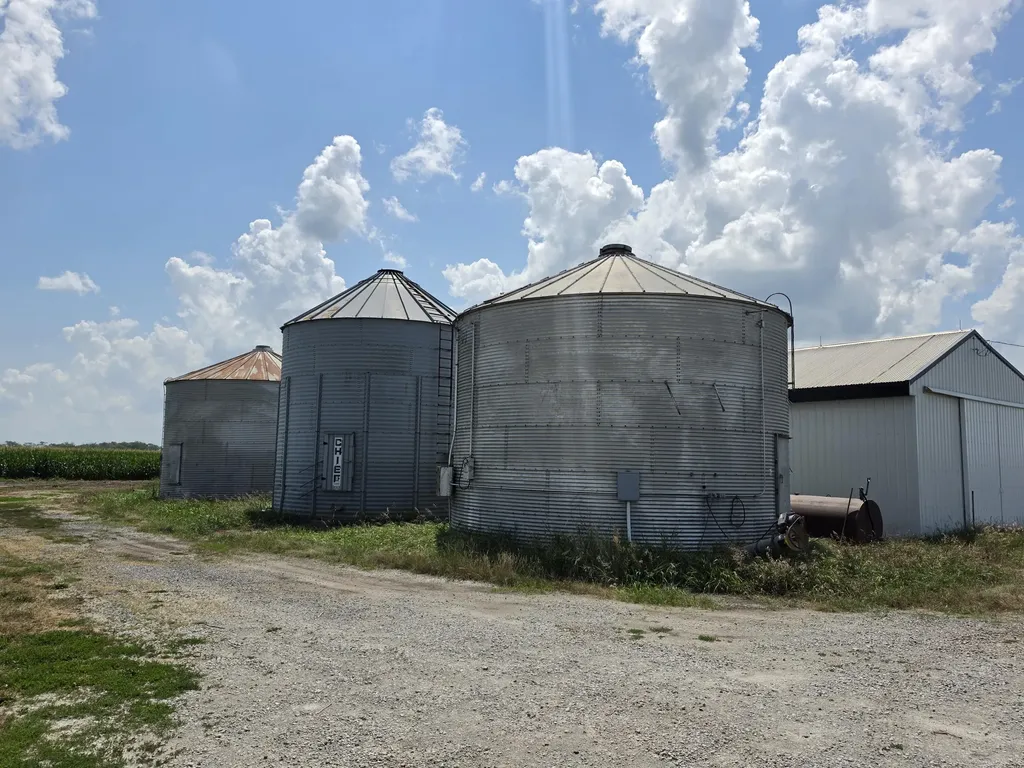 1533 Elder West Liberty IA 52776