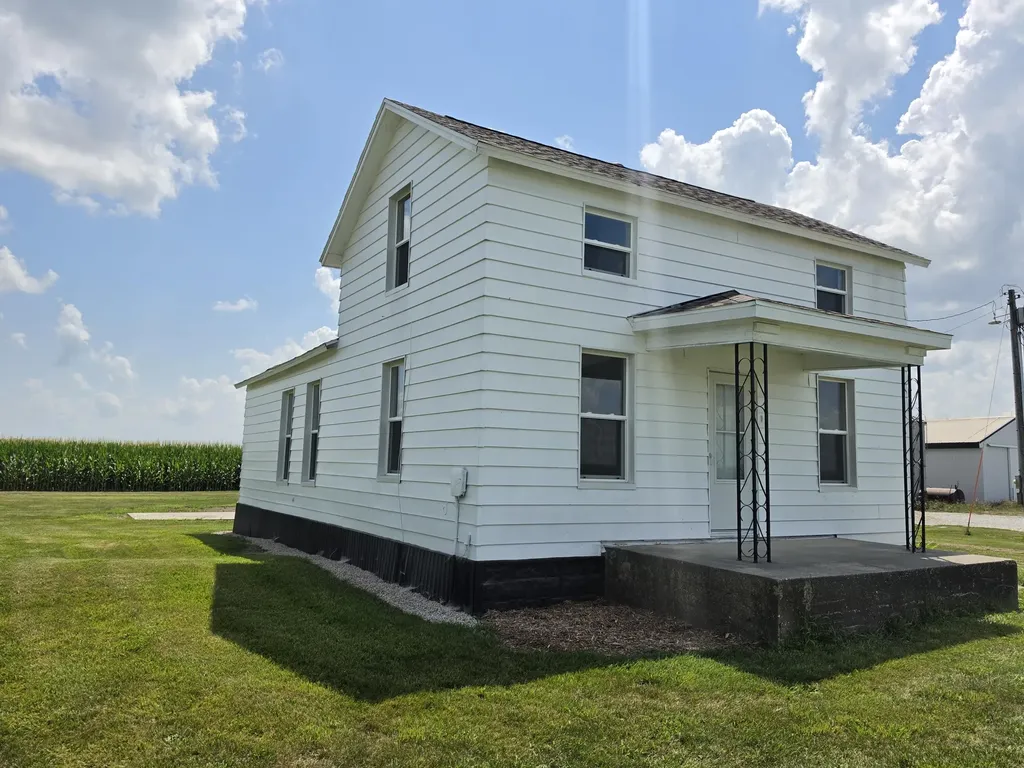 1533 Elder West Liberty IA 52776