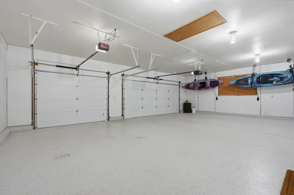 2237 Hickory Hills Road Muscatine IA 52761