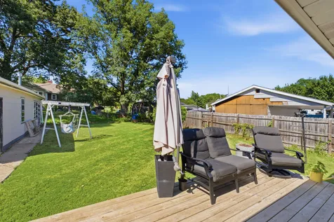 121 Nyenhuis Street Muscatine IA 52761