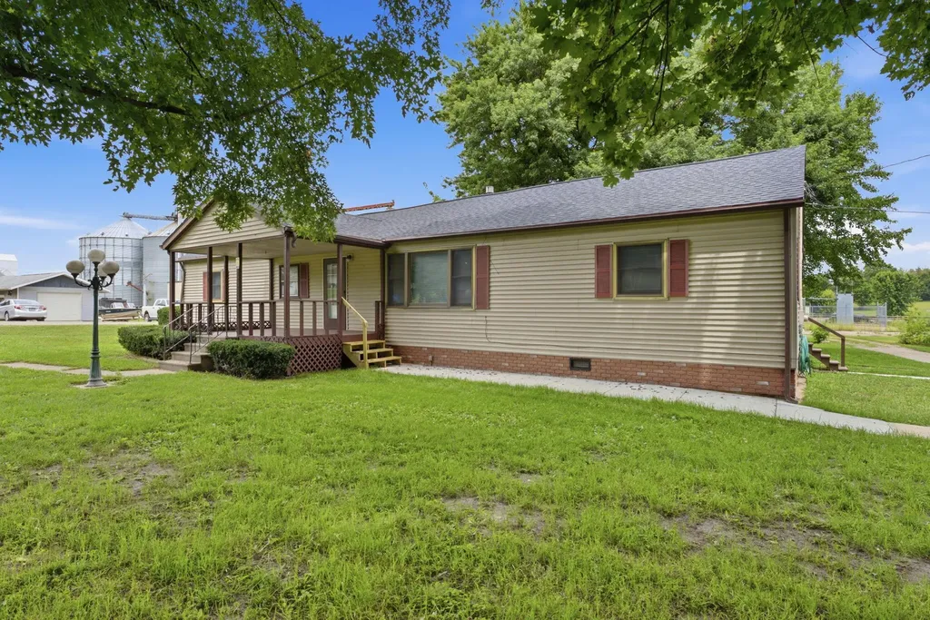 200 Brown Street Letts IA 52754
