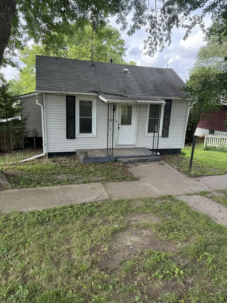260 Main Letts IA 52754