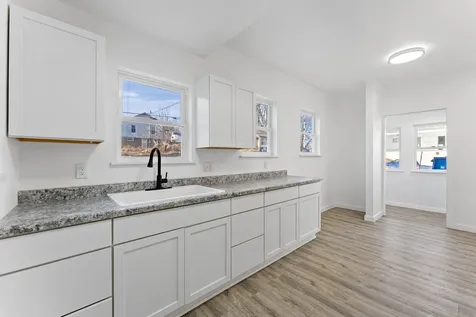 517 6th Street Muscatine IA 52761