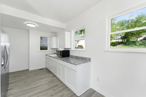 517 6th Street Muscatine IA 52761