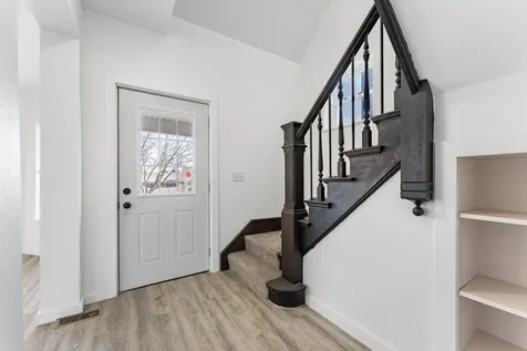 517 6th Street Muscatine IA 52761