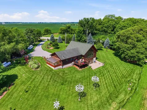 5547 Morse Solon IA 52333