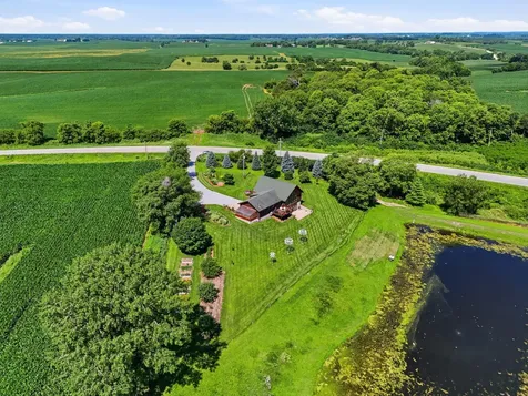 5547 Morse Solon IA 52333
