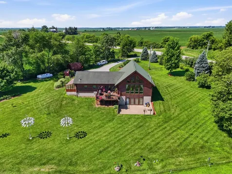 5547 Morse Solon IA 52333
