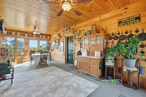 5547 Morse Solon IA 52333