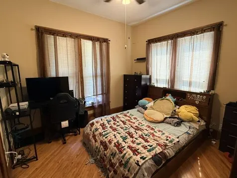 989 Newell Muscatine IA 52761