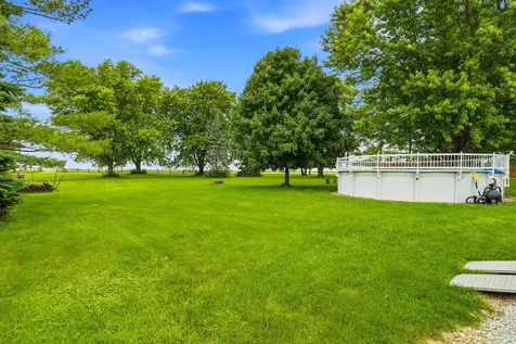1688 Sweetland Acres Muscatine IA 52761
