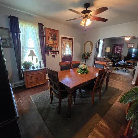 4246 U.s. 61 Wapello IA 52653