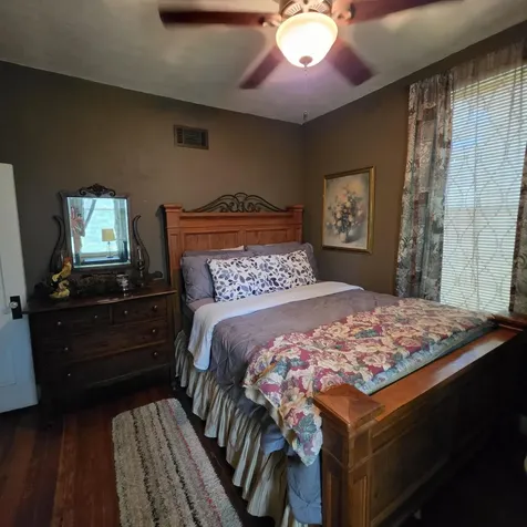 4246 U.s. 61 Wapello IA 52653