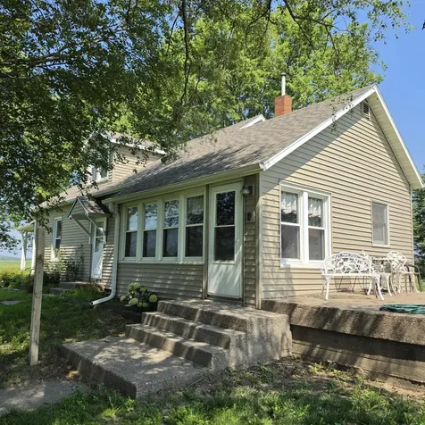 4246 U.s. 61 Wapello IA 52653