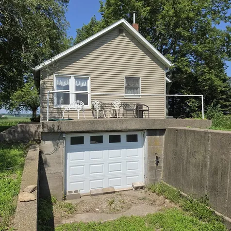 4246 U.s. 61 Wapello IA 52653