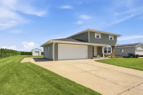 1102 11th Durant IA 52747