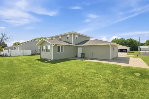 1102 11th Durant IA 52747