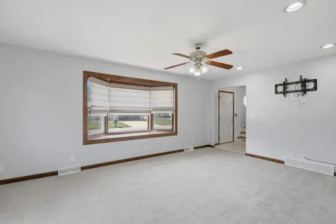 1102 11th Durant IA 52747