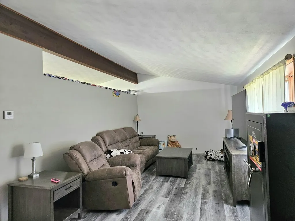 140 Hanover Street Letts IA 52754