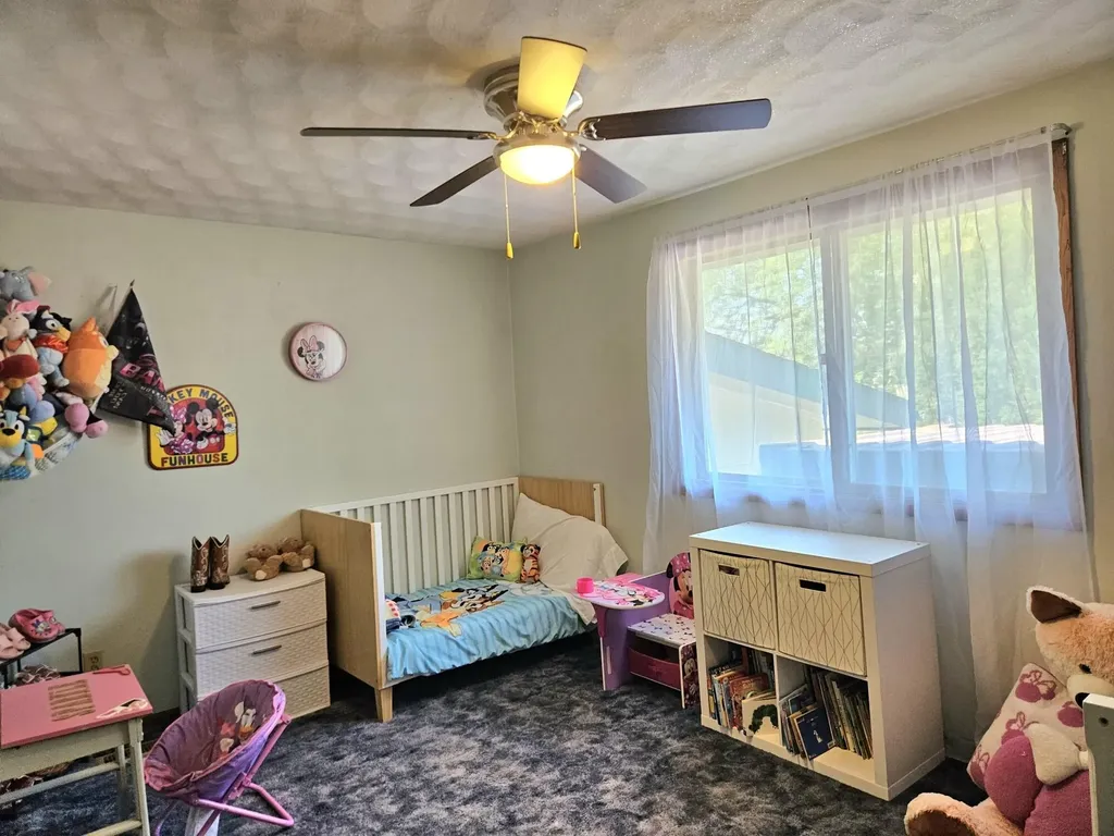 140 Hanover Street Letts IA 52754