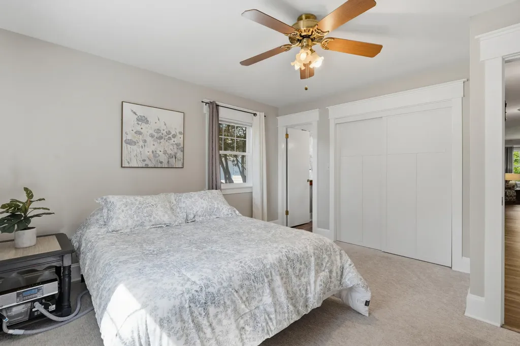 304 Myrtle Lane Muscatine IA 52761