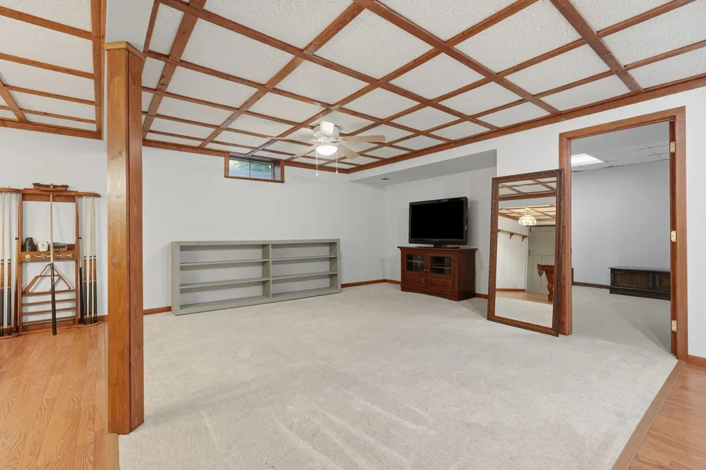 304 Myrtle Lane Muscatine IA 52761