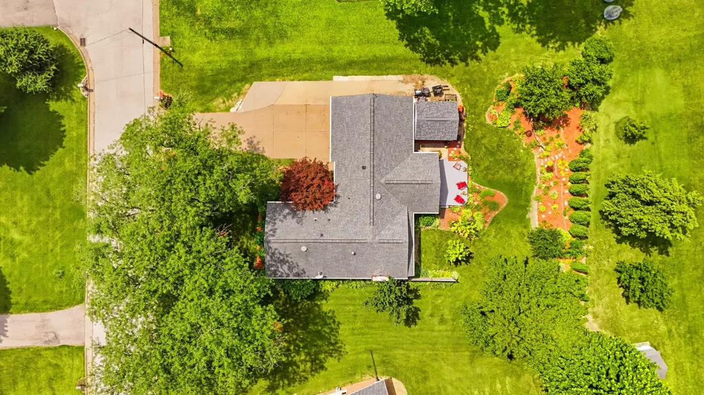 304 Myrtle Lane Muscatine IA 52761