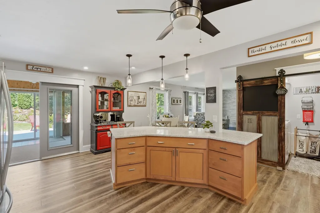 304 Myrtle Lane Muscatine IA 52761