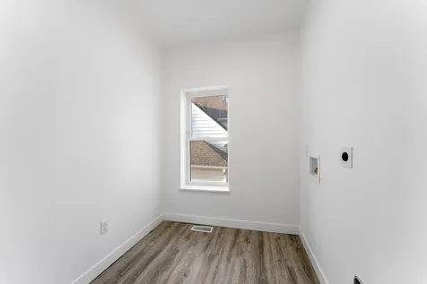 615 Mulberry Avenue Muscatine IA 52761