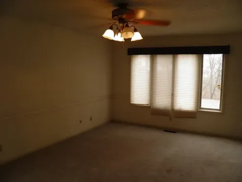 2264 Ridgeview Drive Muscatine IA 52761