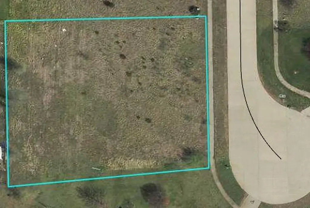 Lot 11 Wenogah Sd Fruitland IA 52749
