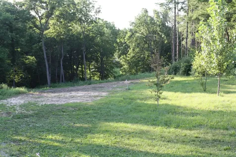 Lot 6 Pine Ridge Muscatine IA 52761
