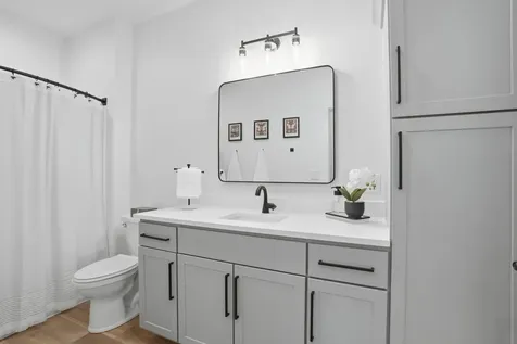 2106 Clarabeck Lane Muscatine IA 52761