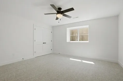 2106 Clarabeck Lane Muscatine IA 52761