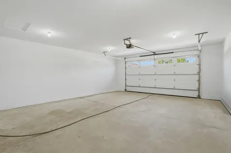 2106 Clarabeck Lane Muscatine IA 52761