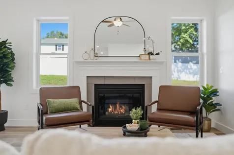 2106 Clarabeck Lane Muscatine IA 52761