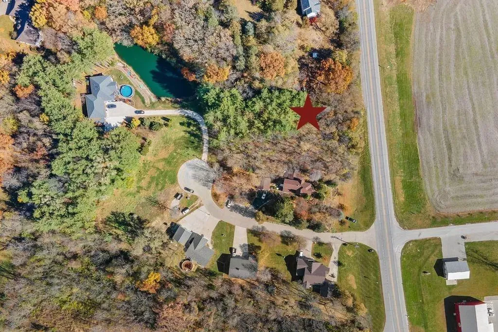 Lot 10 Pine Ridge Court Muscatine IA 52761