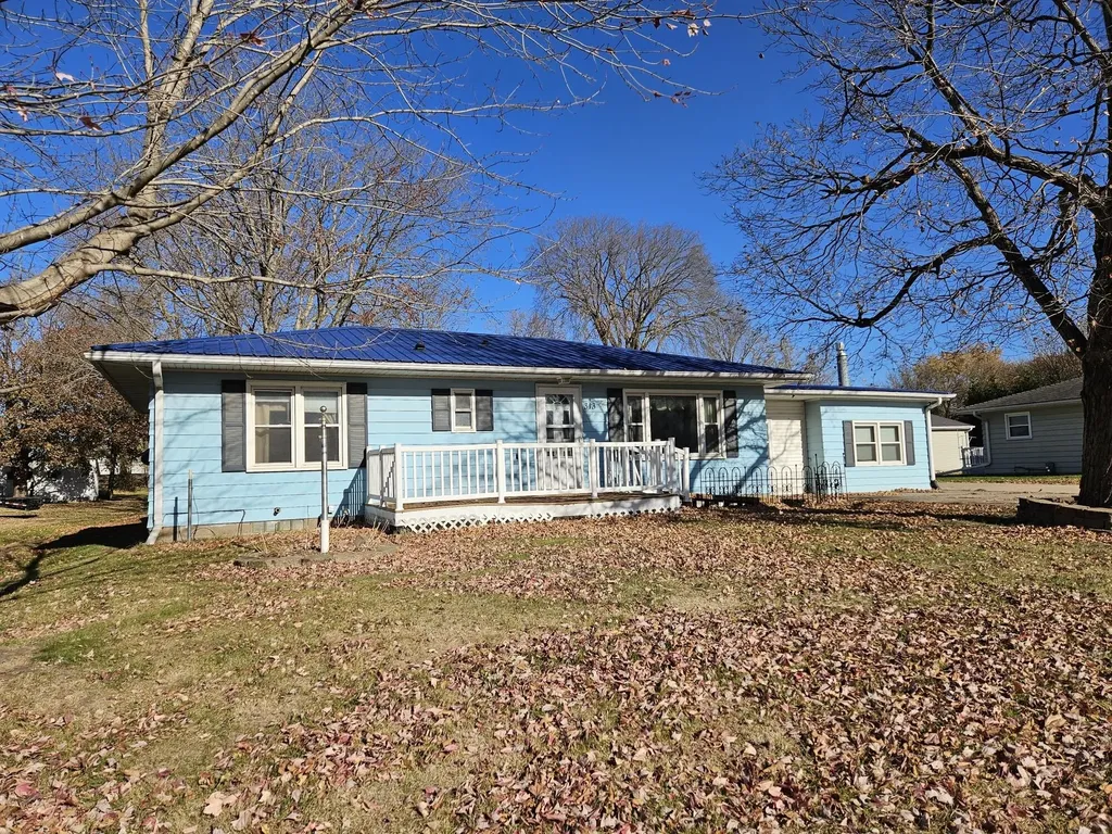 313 3rd Street Wilton IA 52778