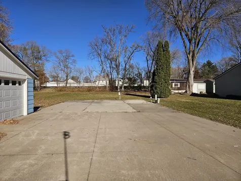 313 3rd Street Wilton IA 52778